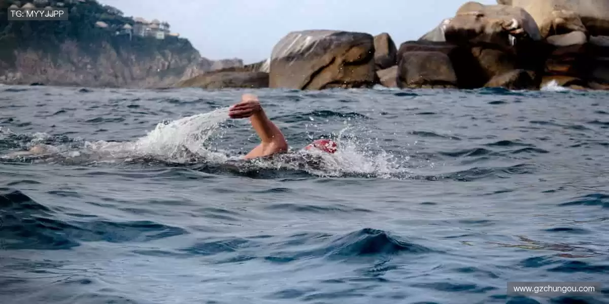 实时弹幕，边看边聊，做赛场最活跃的观众！💬🎉
